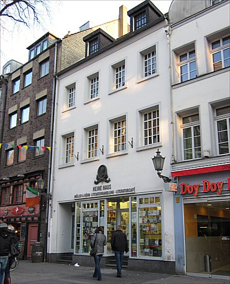 Heine Haus Düsseldorf
 Fleurs du Mal Bookstores Heine Haus Düsseldorf