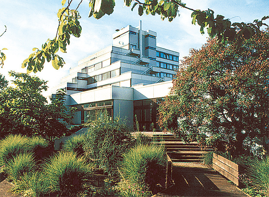 Heinrich Pesch Haus
 Heinrich Pesch Haus in Ludwigshafen Archiv der Pilger