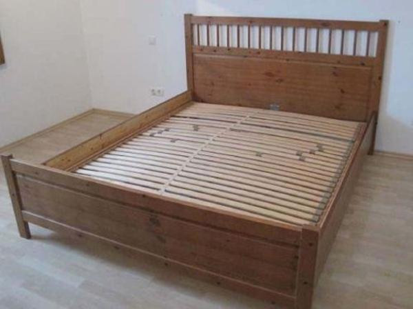 Hemnes Bett
 Ikea Bett Hemnes Übergröße für 220cm Matratze braun in