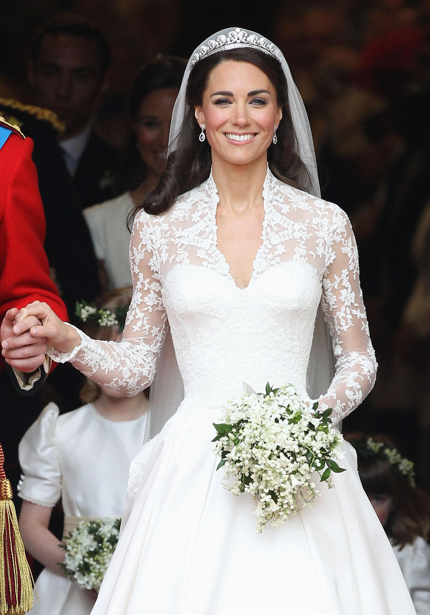 Herzogin Kate Hochzeitskleid
 Herzogin Catherine Ihr Brautkleid wird von H&M kopiert