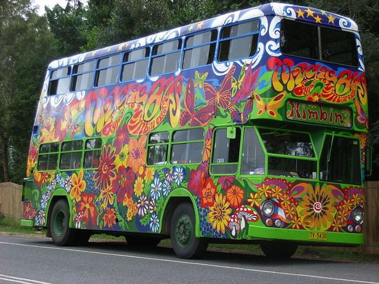 Hippie Decke
 the Magic Bus to Nimbin Australia Travel