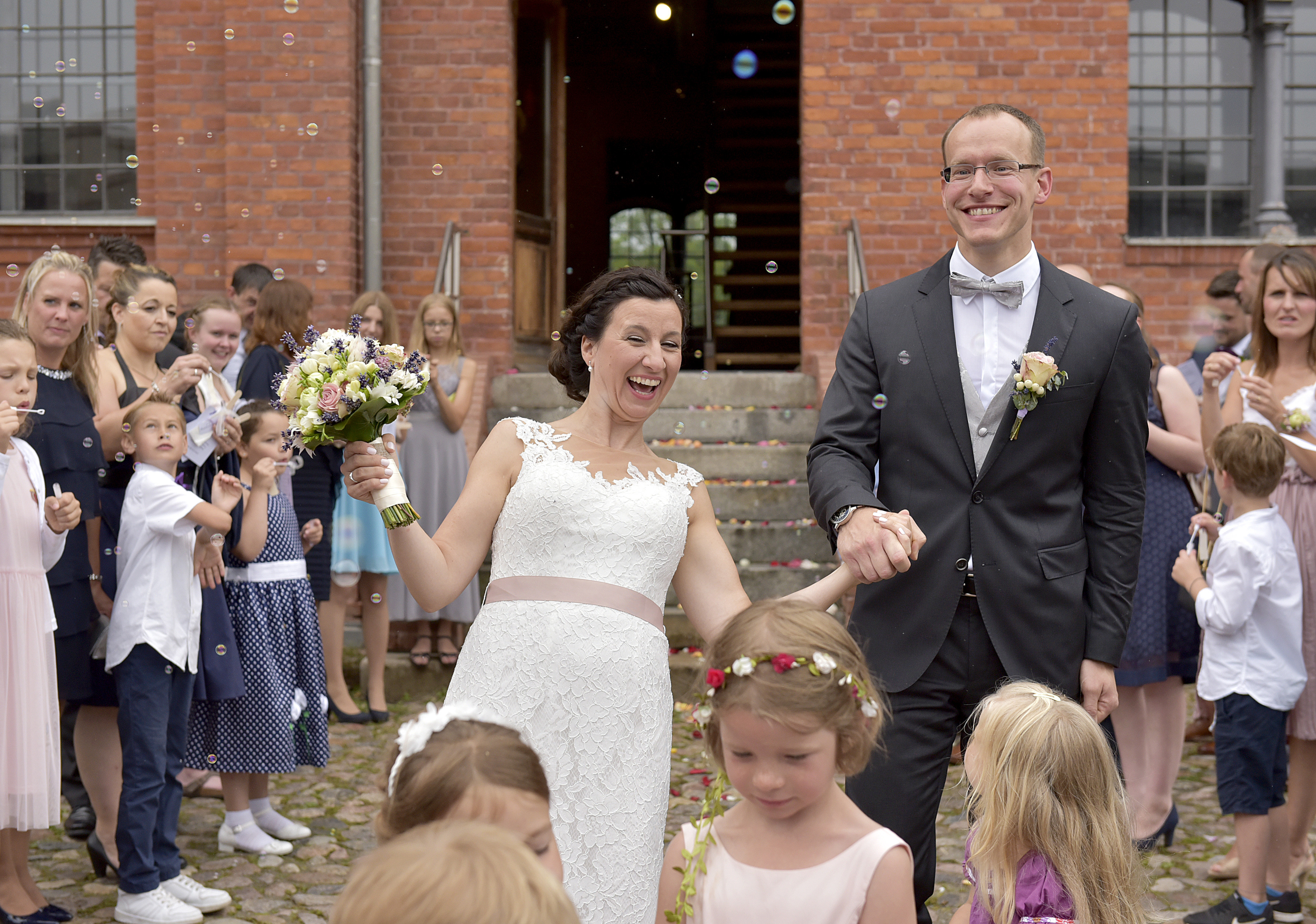 Hochzeit Auf Dem Immenhof
 Hochzeit auf dem Landgut Stober heiraten mit Kindern