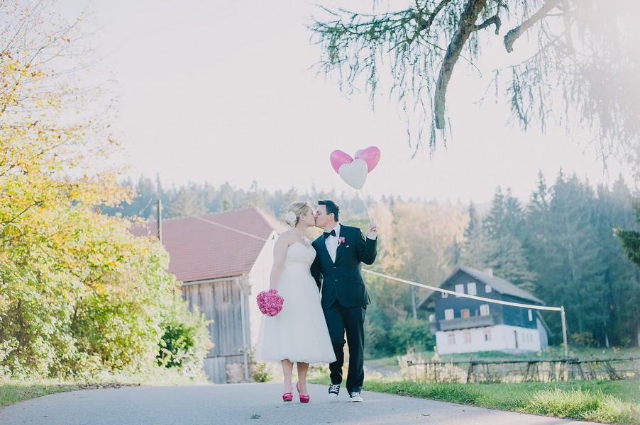 Hochzeit Auf Dem Land
 Eine Hochzeit auf dem Land im Bayerischen Wald in Pink