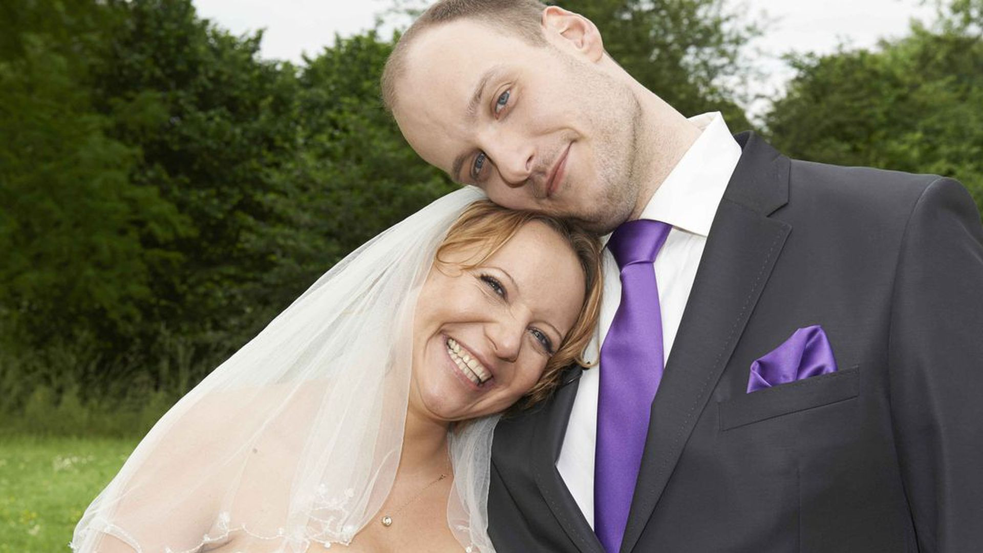 Hochzeit Auf Den Ersten Blick Paar Noch Zusammen
 Ist Kult Paar aus "Hochzeit auf den ersten Blick" rennt