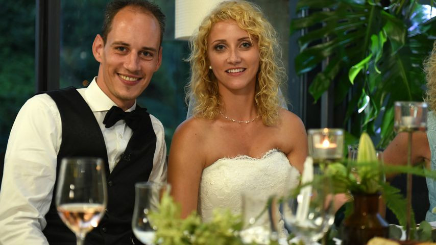 Hochzeit Auf Den Ersten Blick Selina Und Steve
 Honeymoon Zwischenfall Krise bei HadeB Selina und Steve
