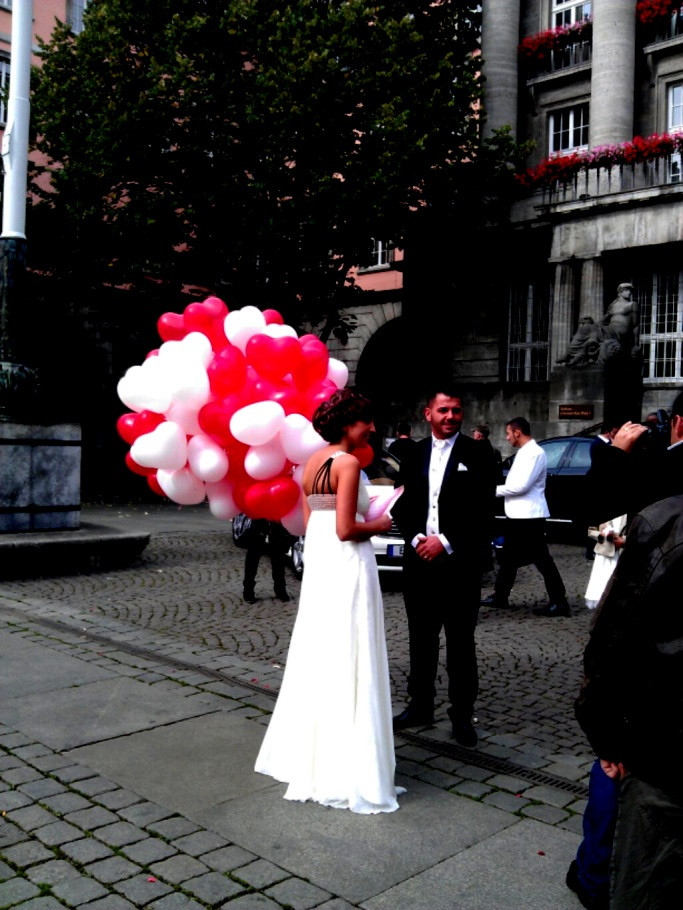 Hochzeit Ballons Steigen Lassen Passender Spruch
 Neuesten Luftballons Steigen Lassen Hochzeit Ballons Zur