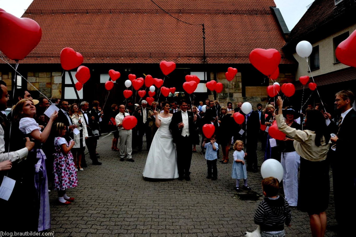 Hochzeit Ballons Steigen Lassen Passender Spruch
 Neuesten Luftballons Steigen Lassen Hochzeit Ballons Zur