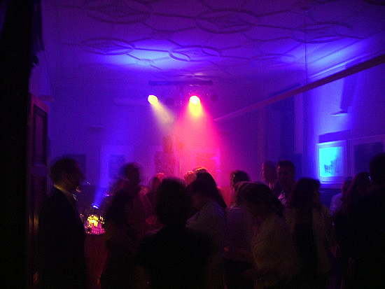 Hochzeit Dj
 derWelle Veranstaltungstechnik & DJ Hochzeits DJ