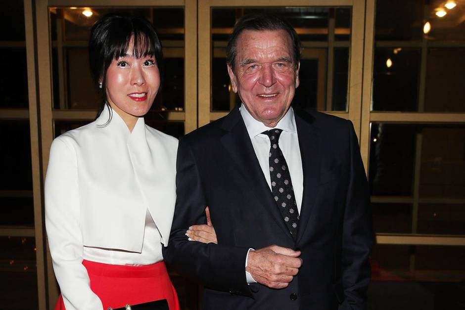 Hochzeit Gerhard Schröder
 Gerhard Schröder Hochzeit in Berlin ohne seine Kinder