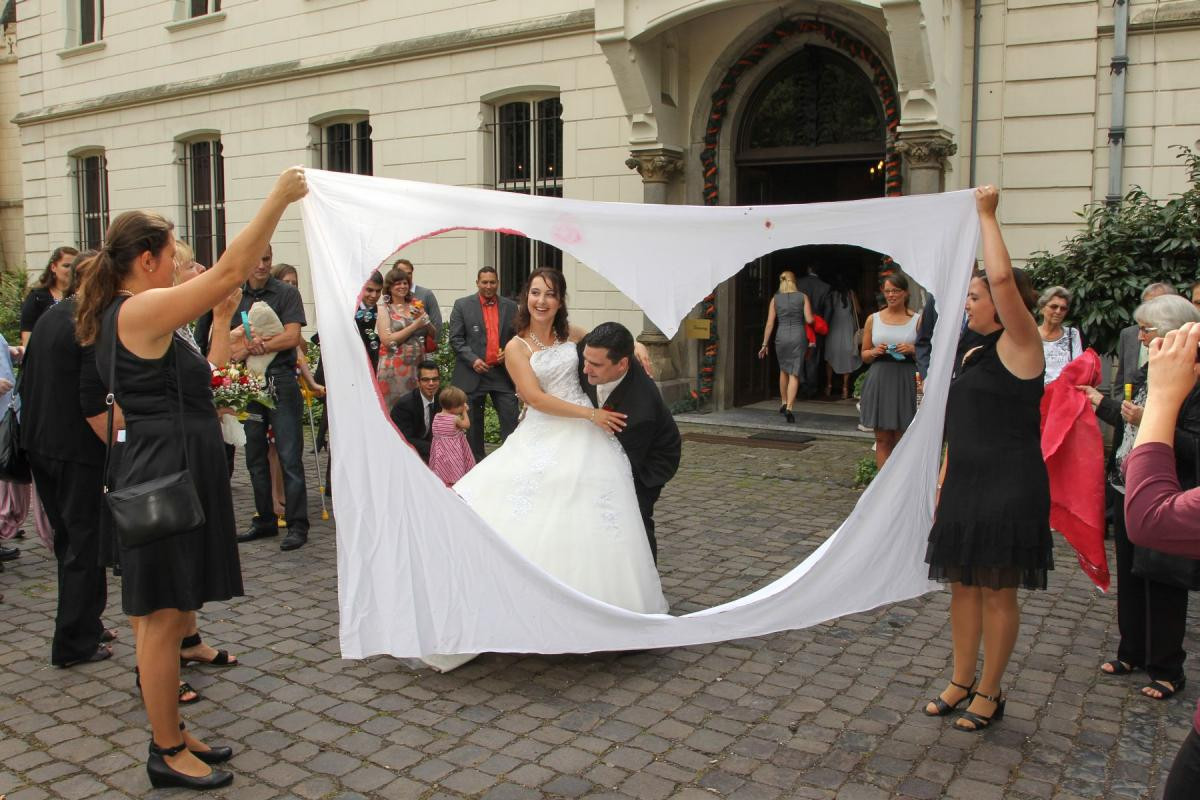 Hochzeit Herz Ausschneiden
 Hochzeiten