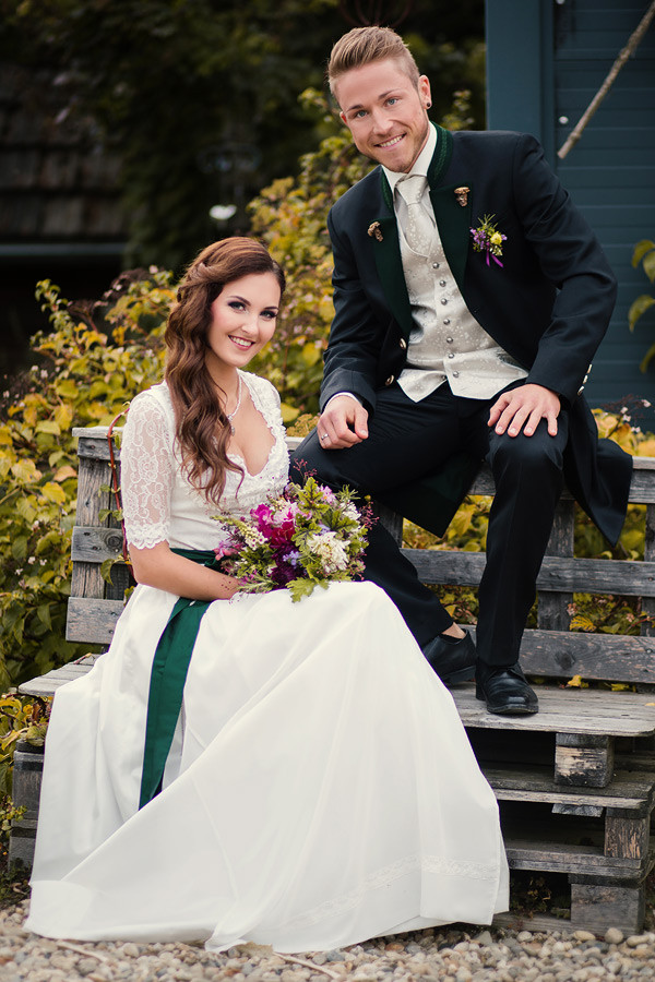 Hochzeit In Tracht
 Hochzeitstrachten Trachtenmode Hiebaum