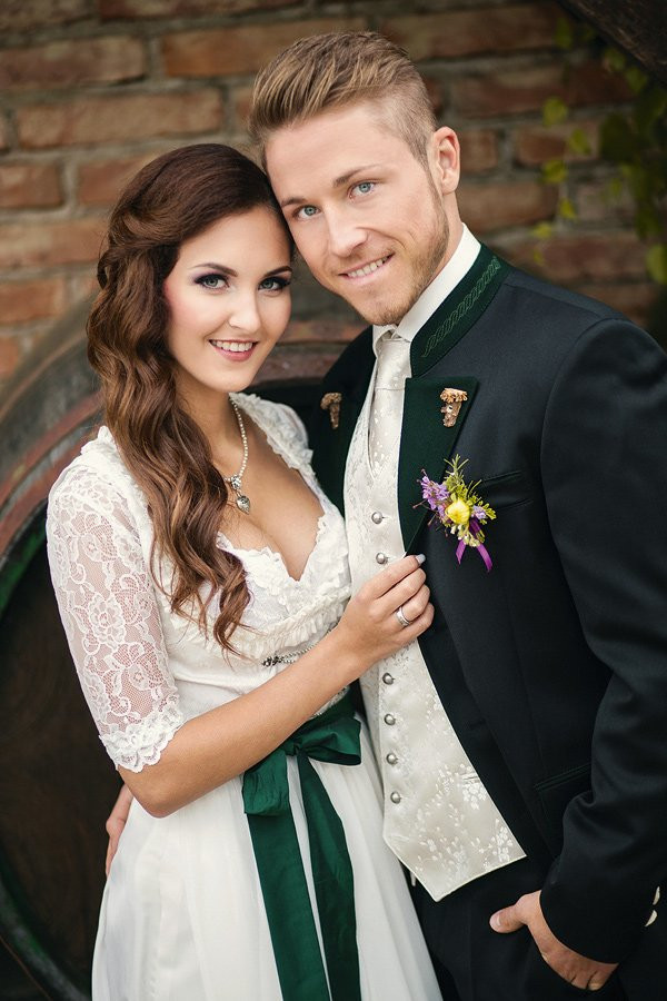 Hochzeit In Tracht
 Hochzeitstrachten Trachtenmode Hiebaum