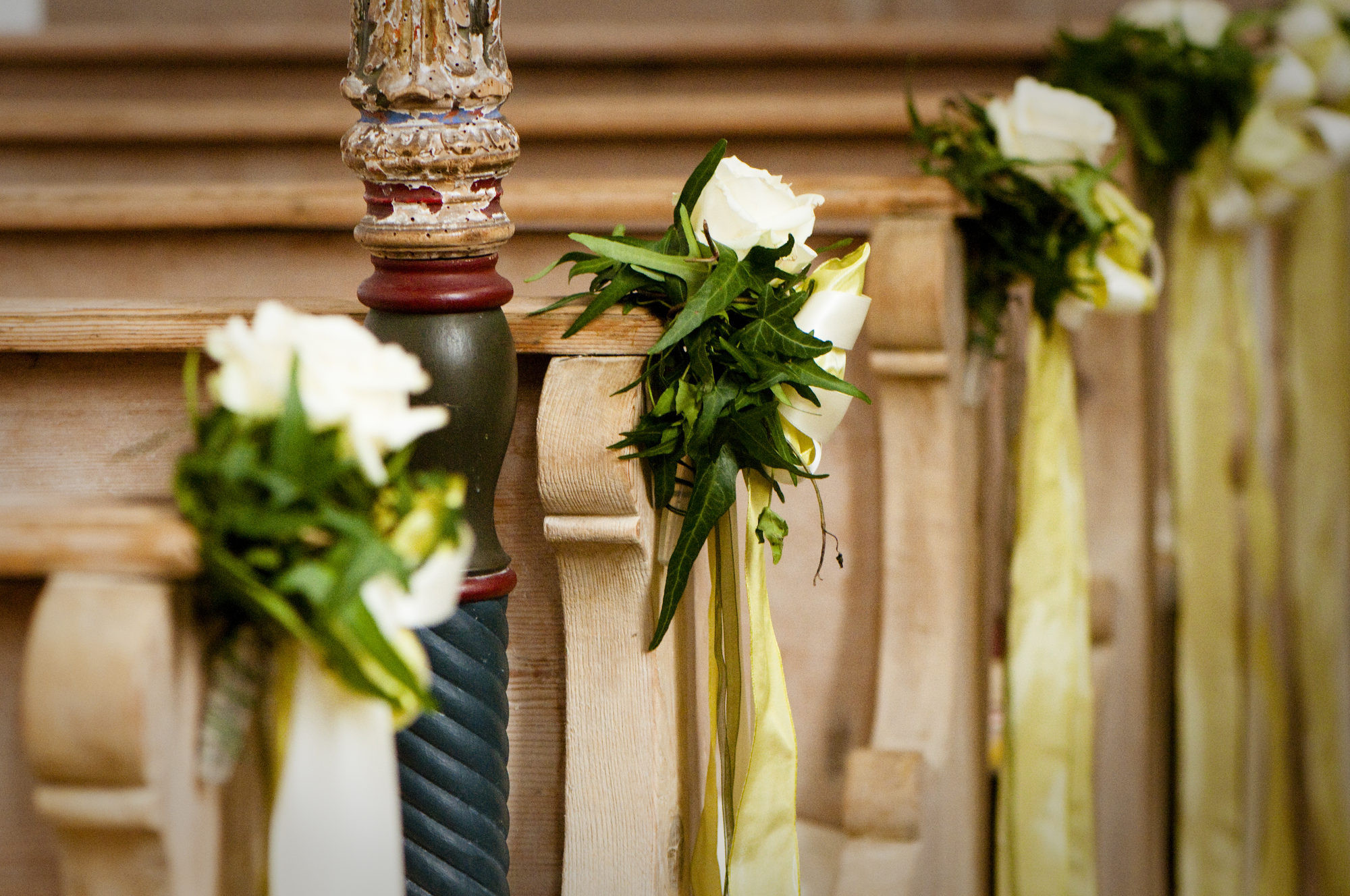 Hochzeit Kirchendeko
 foreign language KIRCHENDEKORATION ZUR HOCHZEIT