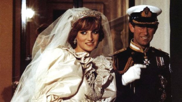 Hochzeit Lady Di
 Unveröffentlichte Hochzeitsfotos von Lady Di und Prinz