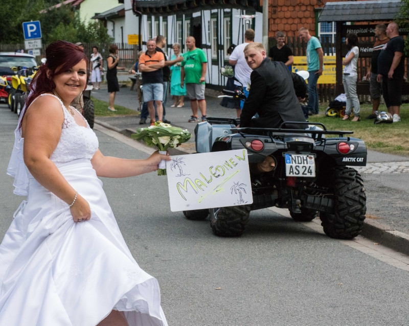 Hochzeit Mal Anders
 Hochzeit mal anders… › Blitzlicht