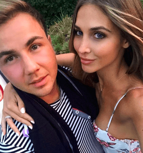 Hochzeit Mario Götze
 Mario Götze & Ann Kathrin Brömmel Heimliche Hochzeit