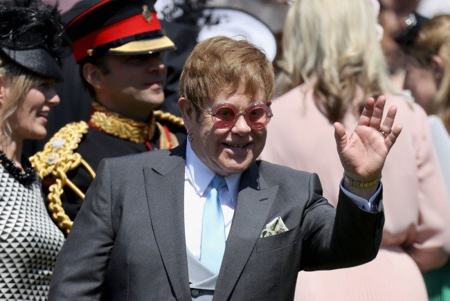 Hochzeit Prinz Harry Tv
 Elton John sang beim Empfang von Prinz Harry und Meghan
