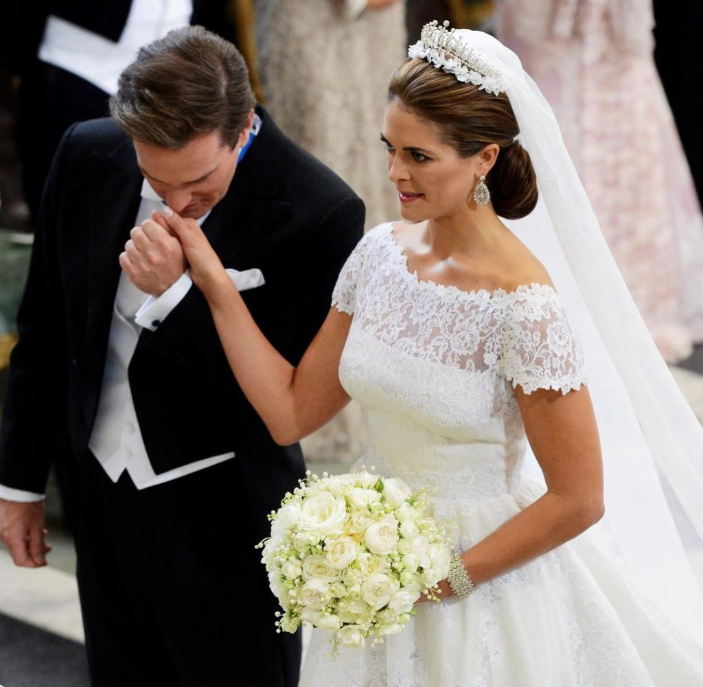 Hochzeit Schweden
 Prinzessin Madeleine Schweden feiert mäßig begeistert