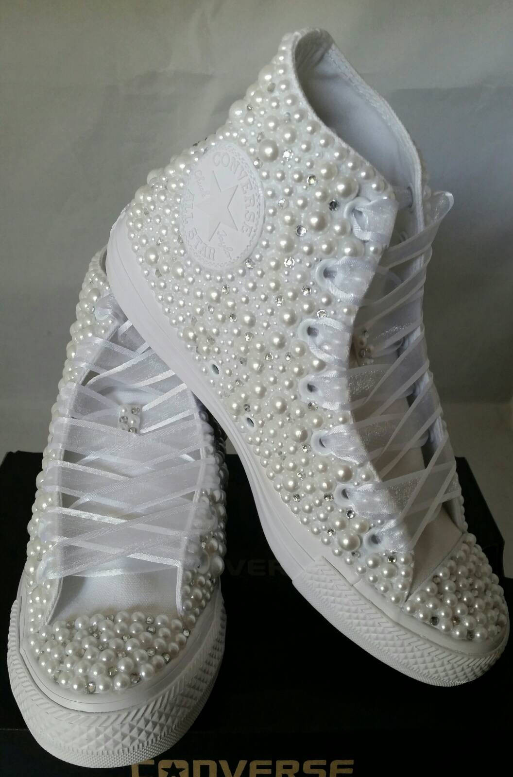 Hochzeit Sneaker
 Wedding Converse Bridal Sneakers Bling & Pearls Custom