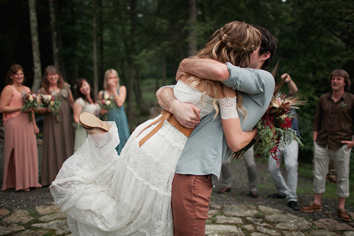 Hochzeit Wald
 Eine romantische Hochzeit im Wald