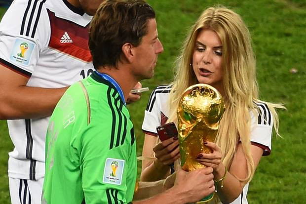 Hochzeit Weidenfeller
 BVB Keeper Weidenfeller heiratet seine Lisa