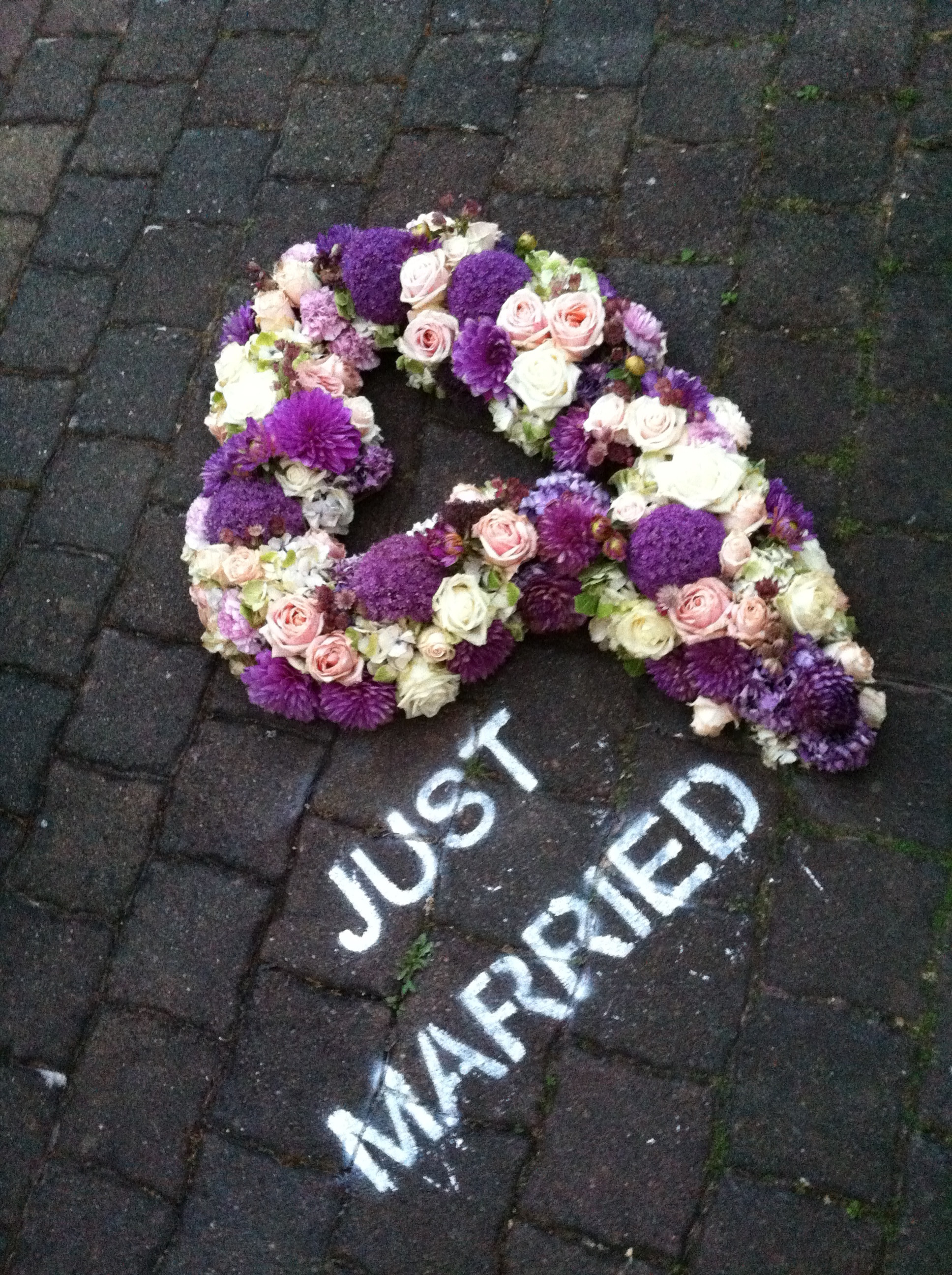 Hochzeit Wer Zahlt Was
 Rauschende Hochzeitsfeier Wer zahlt Schäden an der