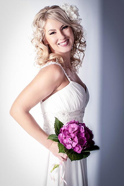 Hochzeitsfrisuren Lange Haare
 Brautfrisur mit duftigen Locken