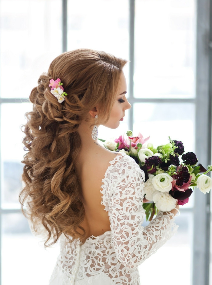 Hochzeitsfrisuren Locken Halb Offen
 55 Brautfrisuren Stilvolle Haarstyling Ideen für lange Haare