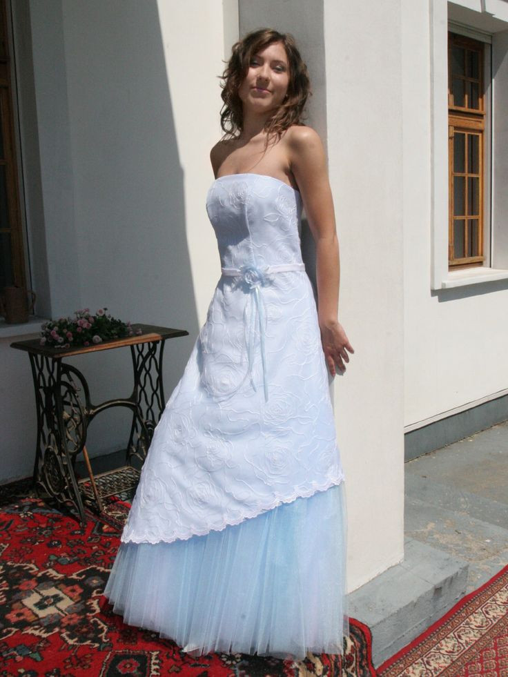 Hochzeitskleid Blau
 Hochzeitskleid blau