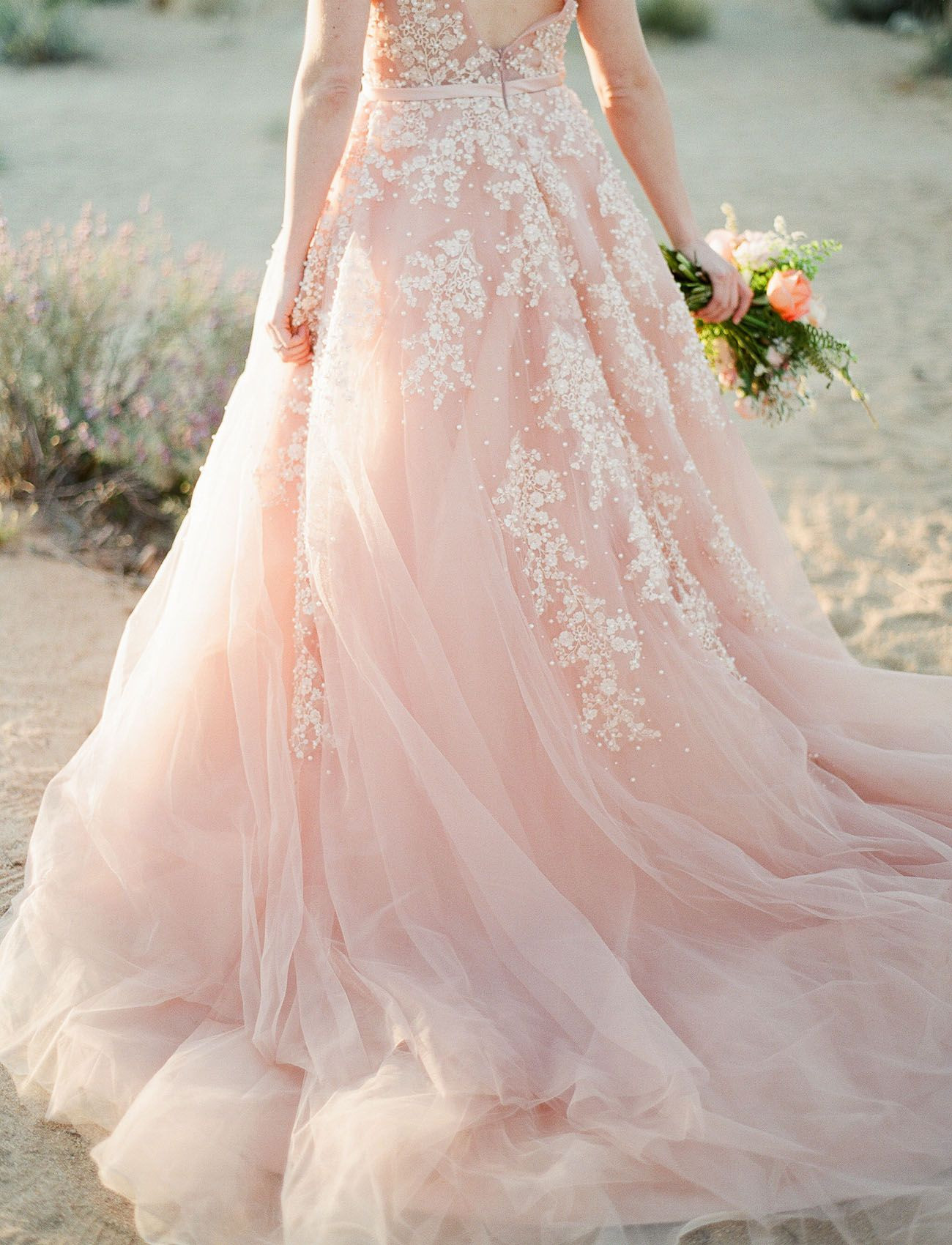 Hochzeitskleid Blush
 A Dreamy Pink Wedding Dress captured in Joshua Tree