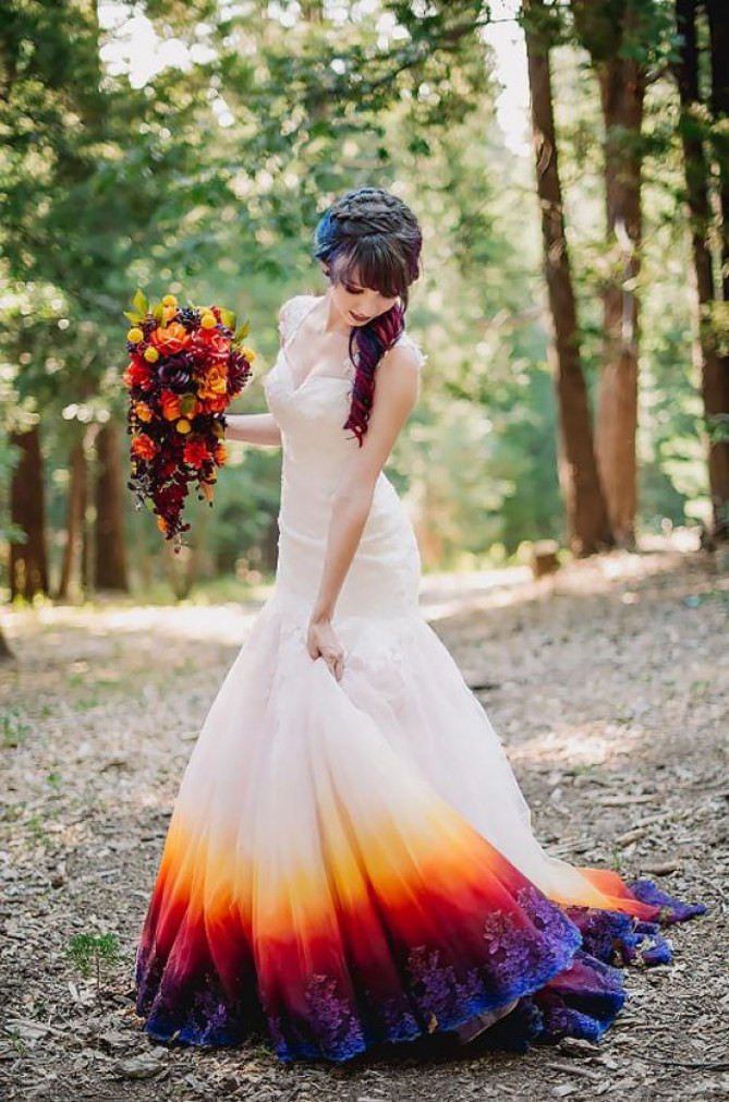 Hochzeitskleid Bunt
 So stylish ist heiraten heute Mit Dip Dye Brautkleidern