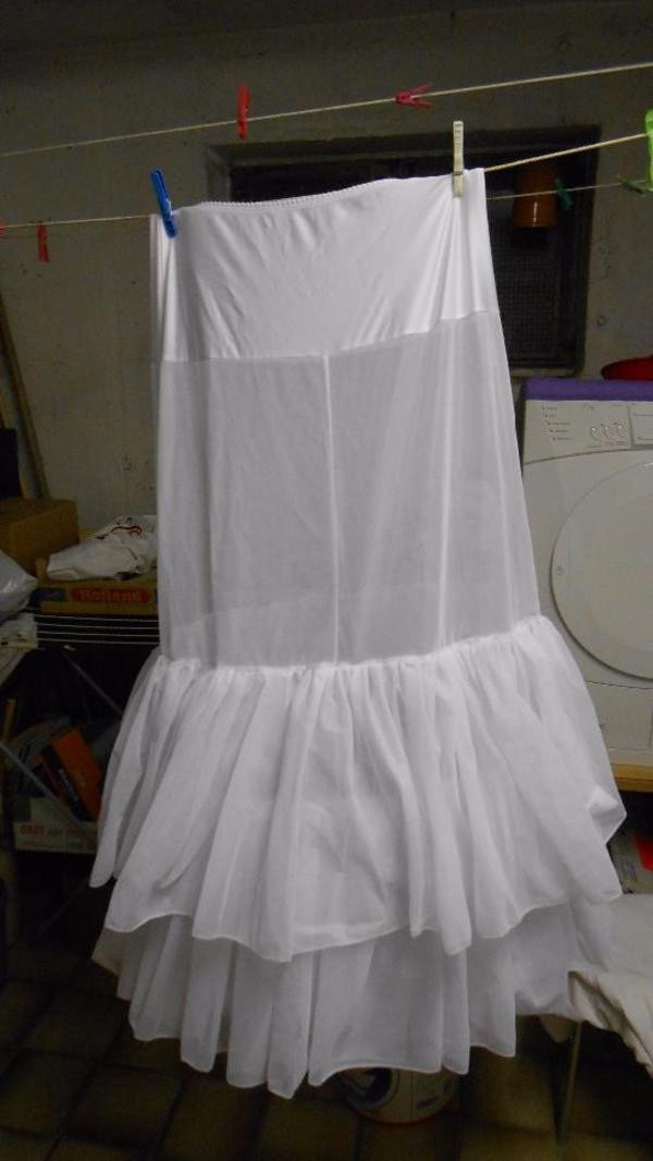 Hochzeitskleid Gebraucht
 Hochzeitskleid Reifrock Kaufen