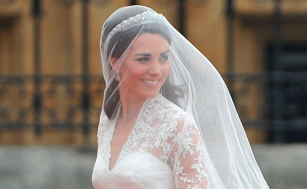 Hochzeitskleid Kate Middleton
 Kate Middletons Hochzeitskleid eine Kopie • WOMAN AT