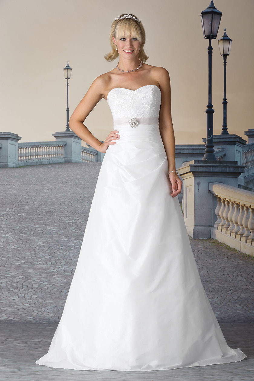Hochzeitskleid Mieten
 Hochzeitskleid dresden mieten – Dein neuer Kleiderfotoblog