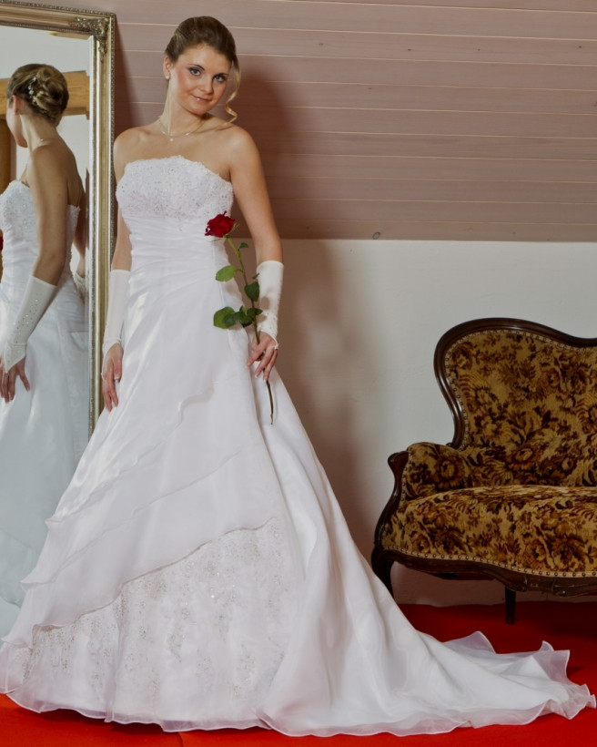 Hochzeitskleid Mieten
 Hochzeitskleid mieten bern – Dein neuer Kleiderfotoblog