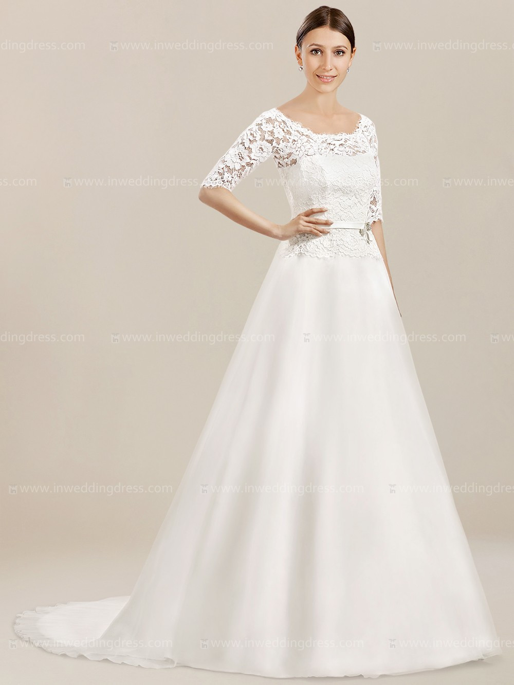 Hochzeitskleid Mit Ärmel
 Hochzeitskleid mit Ellenbogen Länge Ärmel €229