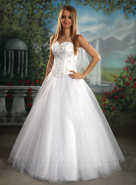 Hochzeitskleid Mit Schleppe
 Luxus Brautkleid mit abnehmbarer Schleppe Herzausschnitt