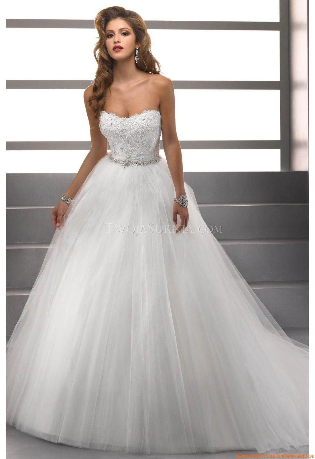 Hochzeitskleid Prinzessin
 Empire Brautkleider 2014
