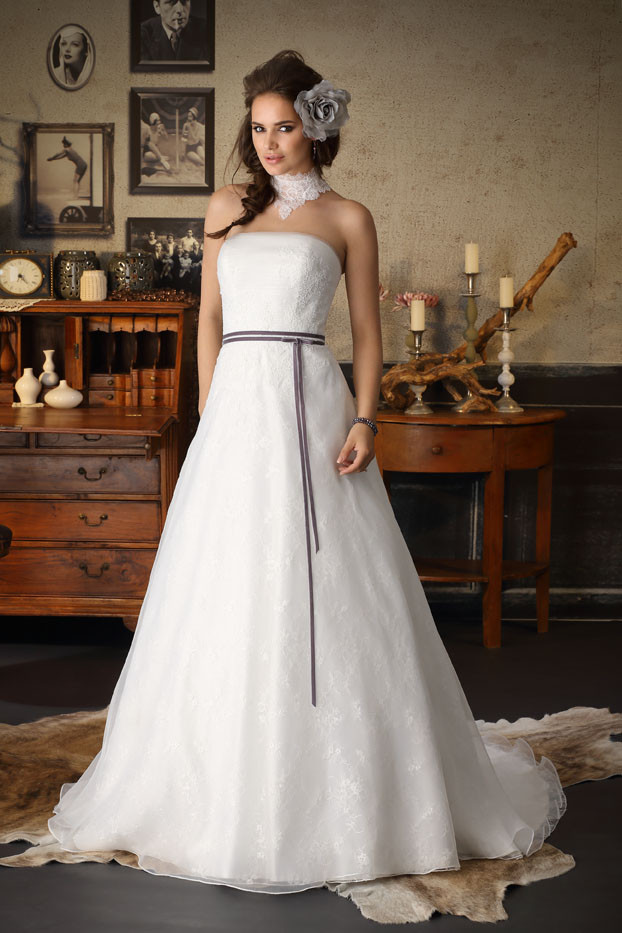 Hochzeitskleid Stuttgart
 Brinkman Hochzeitskleid Hochzeitskleider Brautkleid