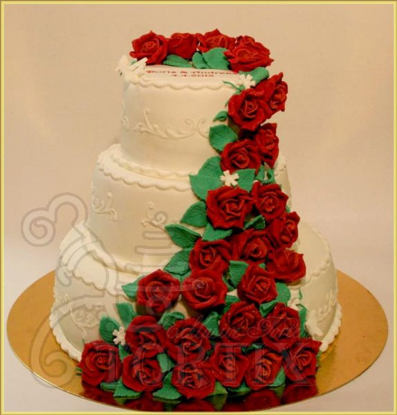 Hochzeitstorte 3 Stöckig
 Tortix Hochzeitstorte 3 stöckig mit dunkelroten Rosen