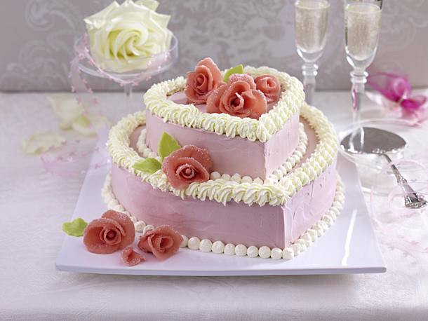 Hochzeitstorte Backen
 Festliche Hochzeitstorte Rezept