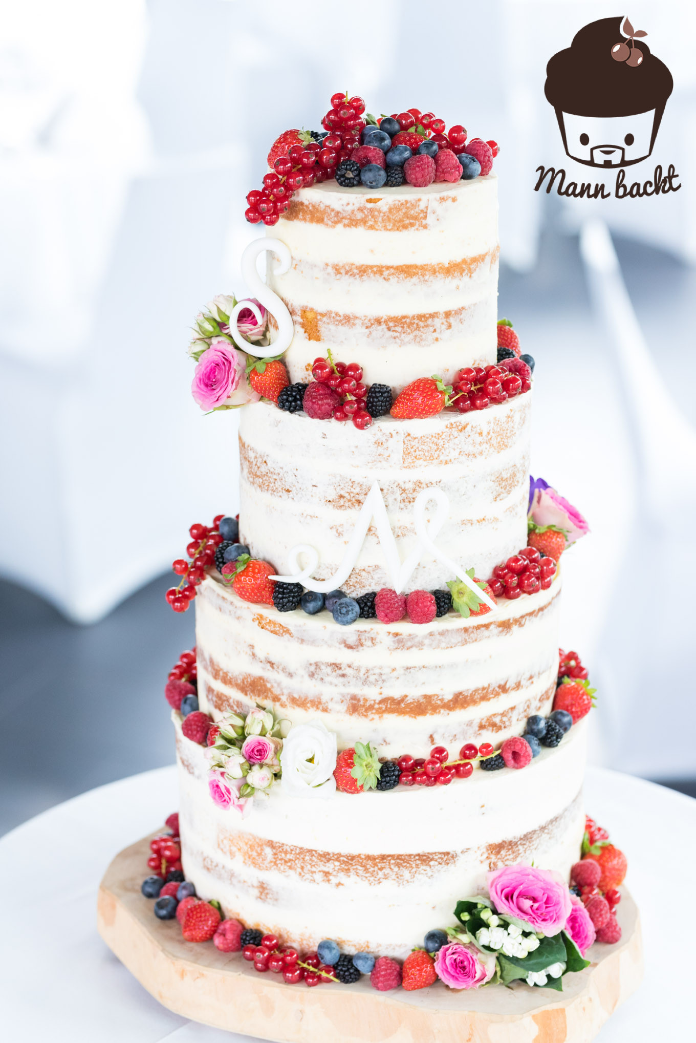 Hochzeitstorte Beeren
 [Tutorial und Rezepte] Hochzeitstorte Naked Cake mit