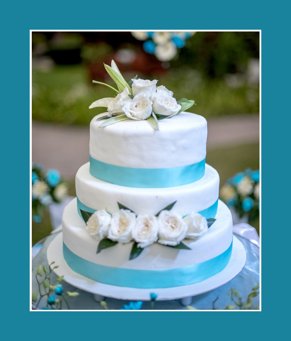 Hochzeitstorte Blau Weiß
 Hochzeitstorten Hellblau – Hochzeitstorten