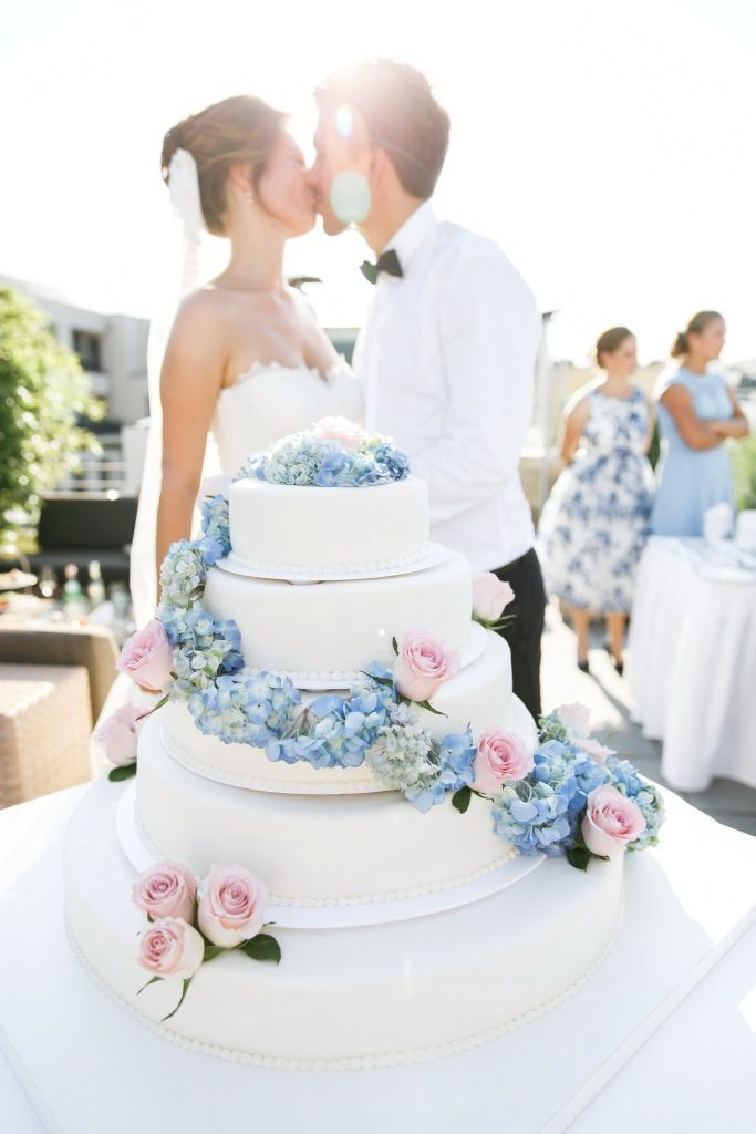 Hochzeitstorte Blau Weiß
 wedding cake blue pink ♥ Hochzeitstorte weiss blau rosa