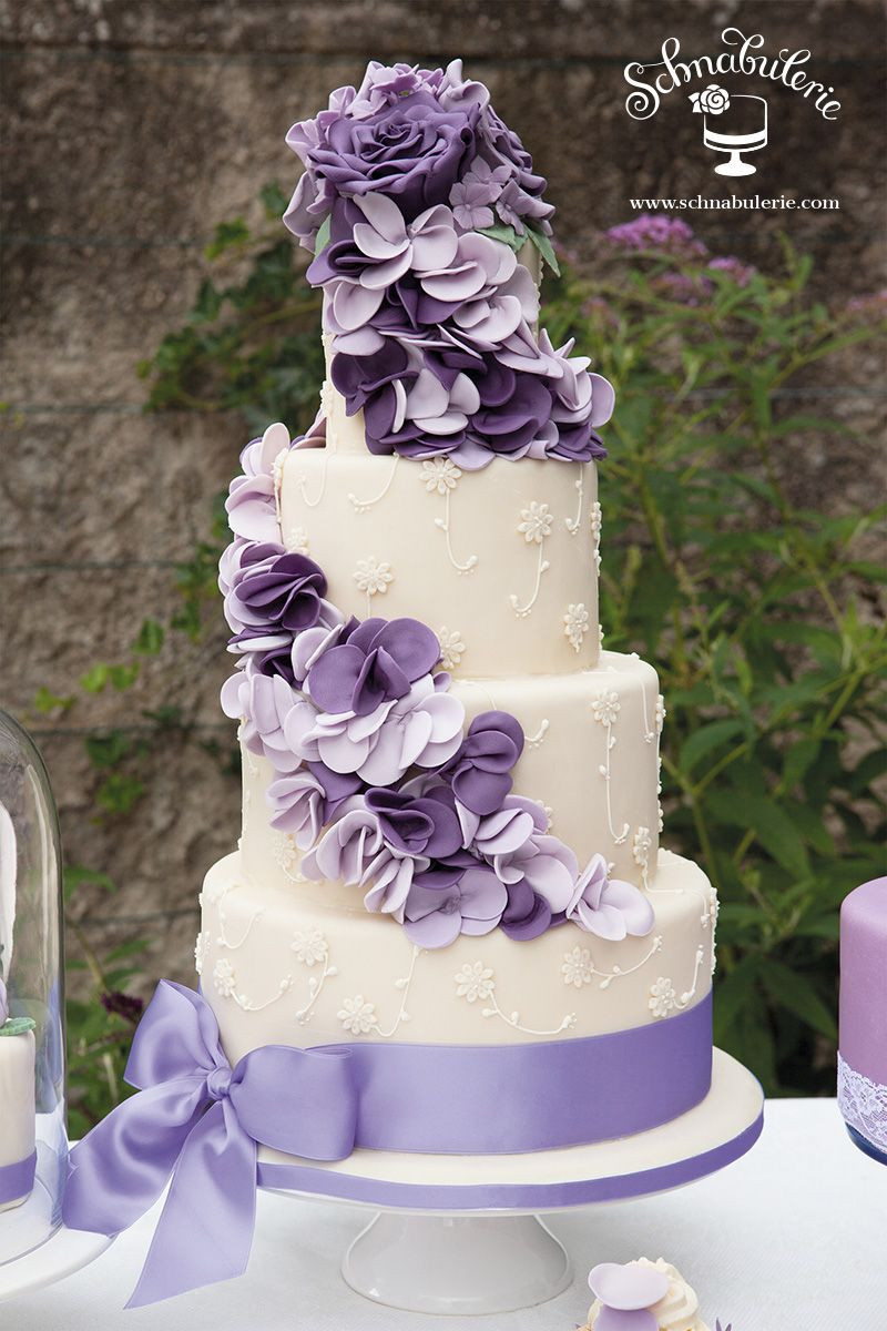 Hochzeitstorte Deko
 Lavendel Reigen Wedding