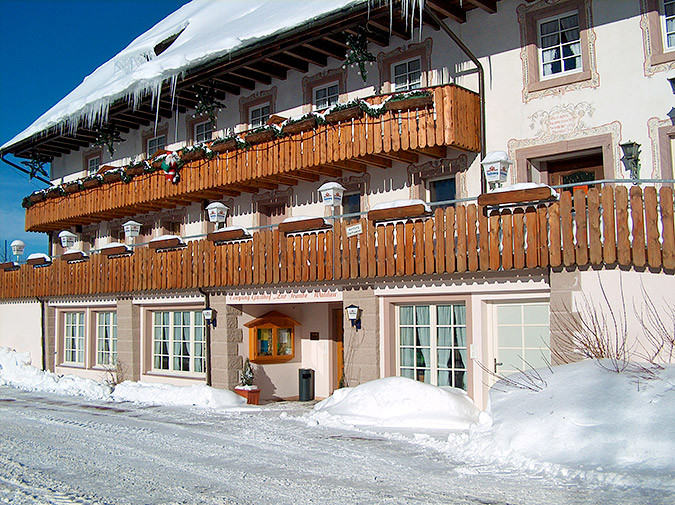 Hochzeitstorte Freiburg
 Hotel Traube Titisee Waldau Schwarzwald Gasthof