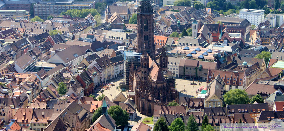 Hochzeitstorte Freiburg
 Hochzeitstorte in Freiburg im Breisgau Heiraten