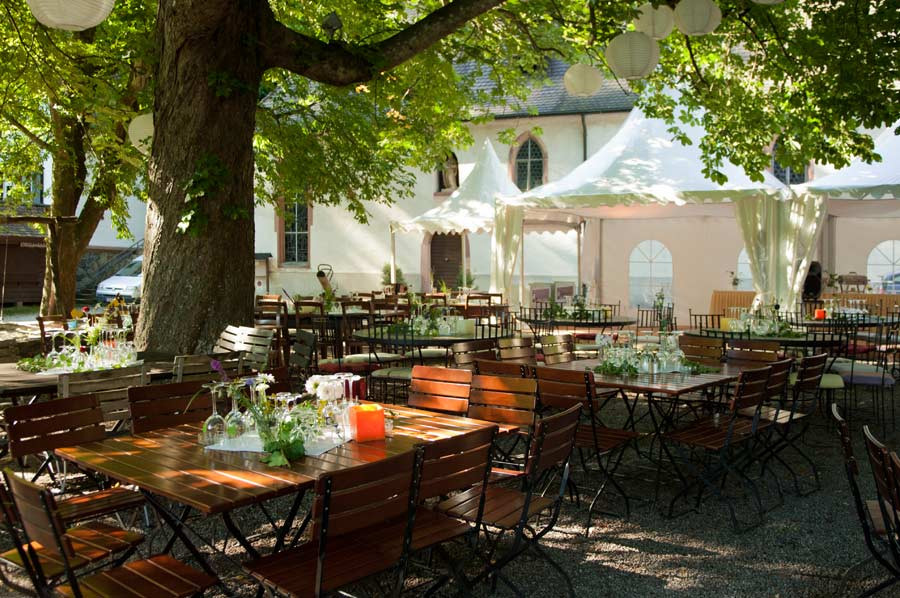 Hochzeitstorte Freiburg
 Hochzeit im Waldrestaurant St Ottilien in Freiburg im