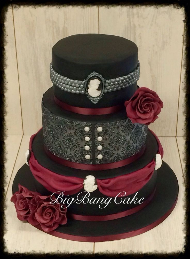 Hochzeitstorte Gothic
 Hochzeitstorte Gothic