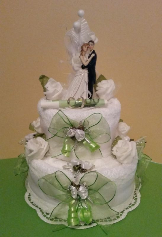 Hochzeitstorte Grün Weiß
 Hochzeitstorte Handtuchtorte Geldgeschenk 2 stöckig zart